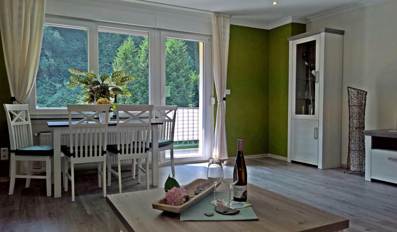 Roosartige Ferien - Ferienwohnung Am Weiherturm Bacharach Bagian luar foto